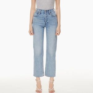 Aritzia Denim Forum Arlo High Rise Straight Jean Size 25